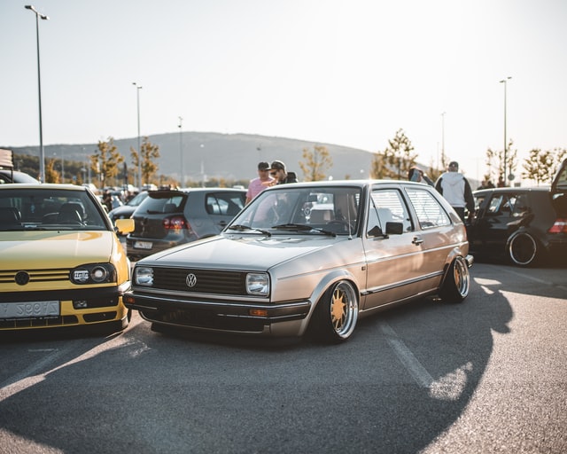 Photo of a car meet with Volkswagen Golf in front